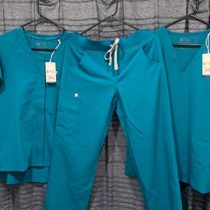 Figs scrubs size small